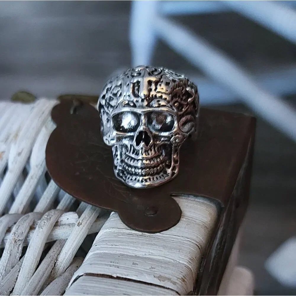 Sugar Skull Silverstone Skull & Crosses Ring